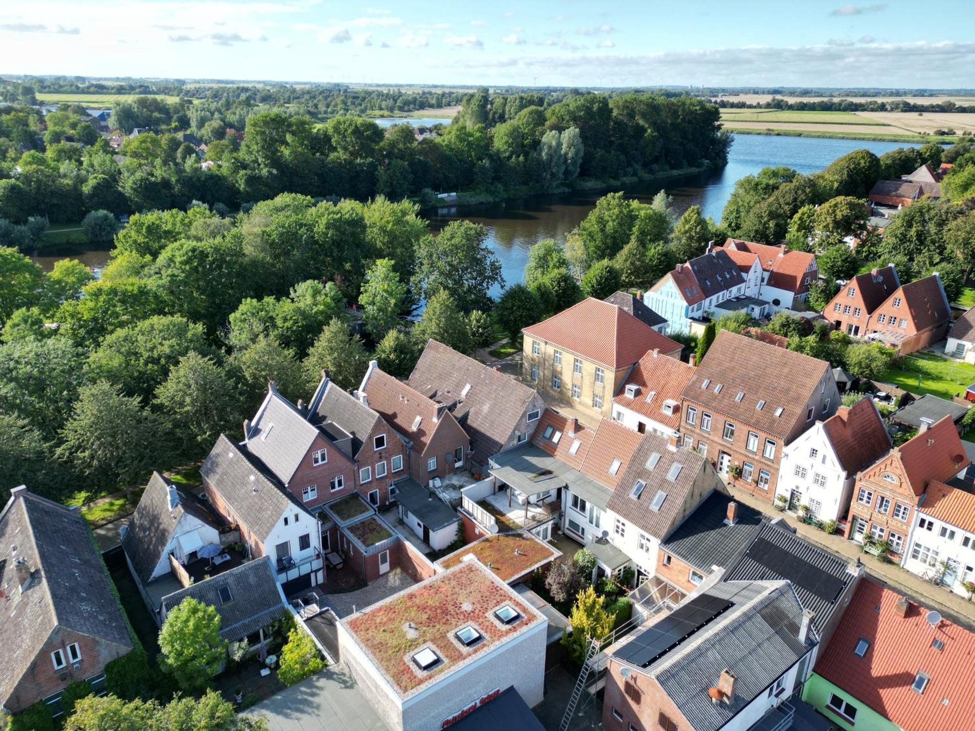 Loftwohnung 2 Simmerdeis An Der Gracht Friedrichstadt Dış mekan fotoğraf